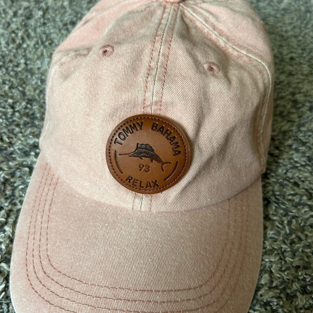 Tommy Bahama women’s rose colored denim adjustable hat - Picture 2 of 7